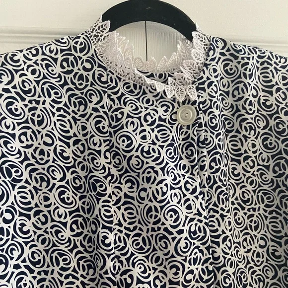 Vintage blue and white dress size medium - Picture 5 of 8